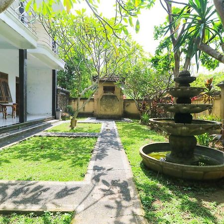 Gianyar Hotel Екстериор снимка