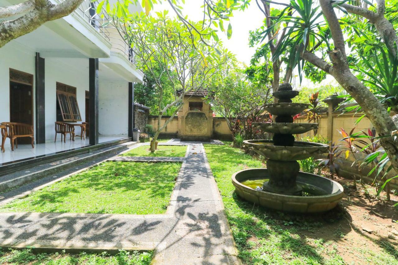 Gianyar Hotel Екстериор снимка