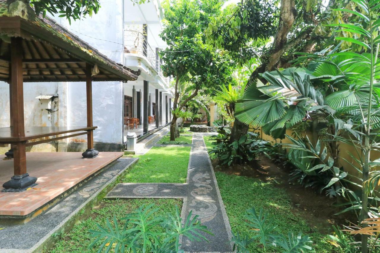Gianyar Hotel Екстериор снимка
