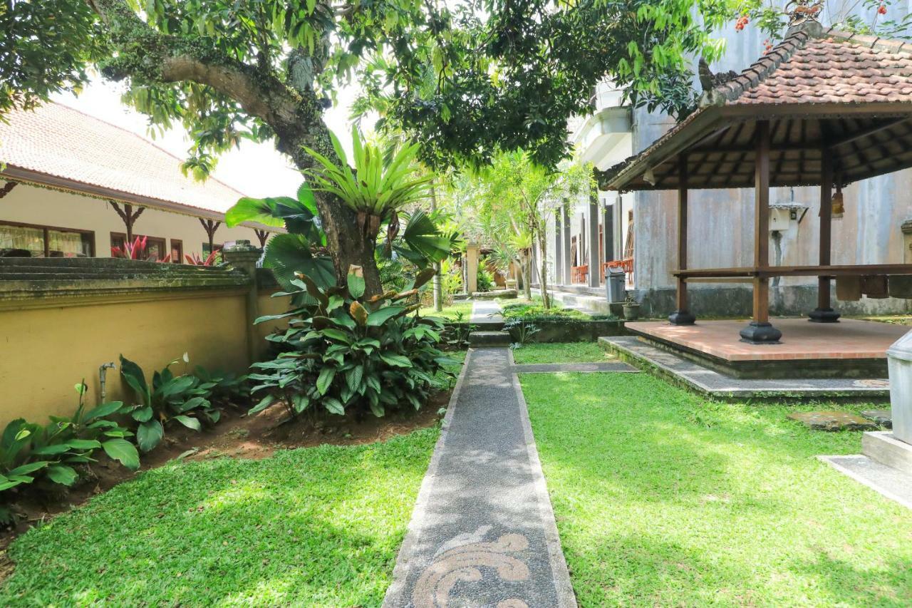 Gianyar Hotel Екстериор снимка